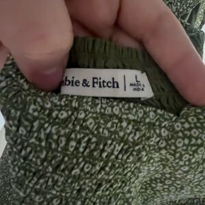 Abercrombie & Fitch Olive Textured Blouse